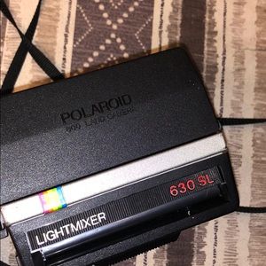 Polaroid 600 land camera